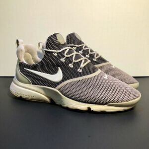 Womens NIKE AIR Presto Fly SE Gray Running Shoes / Size 9